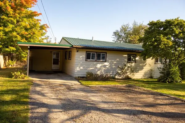 121 Haddix BLVD,  Barryton,  MI 49305