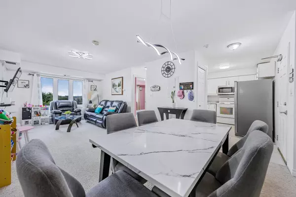 Barrie, ON L4N 6C3,500 Mapleview DR #311