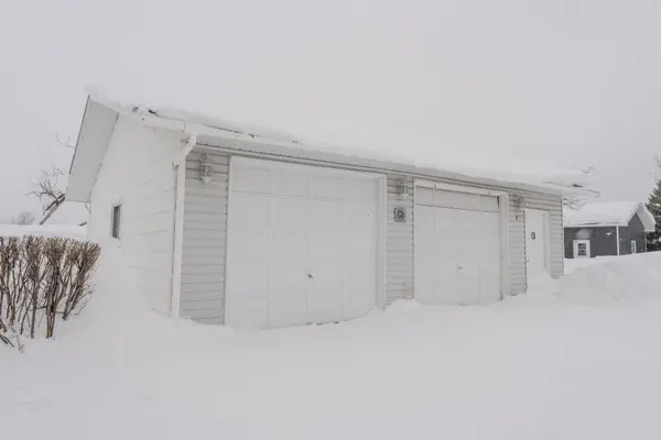 16 Lasalle AVE, Kapuskasing, ON P5N 2R7