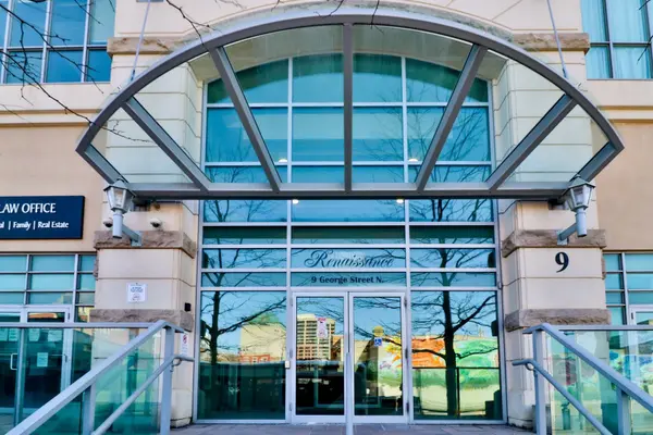 Brampton, ON L6X 0T6,9 George ST N #1203