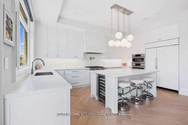 Toronto W08, ON M9B 4V1,54 Cronin DR