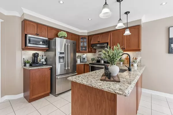 Caledon, ON L7E 2H9,182 Waterbury ST