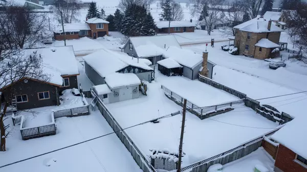 Minto, ON N0G 1Z0,64 George ST S