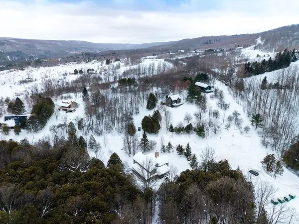 Grey Highlands, ON N0C 1H0,170 Mary B's LN