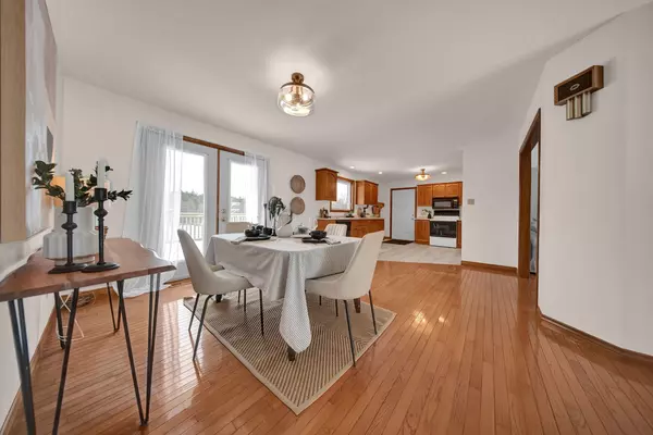 Kawartha Lakes, ON K0M 2C0,145 Fingerboard RD