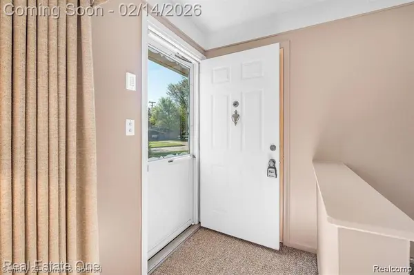 22823 N Brookside DR, Dearborn Heights, MI 48125