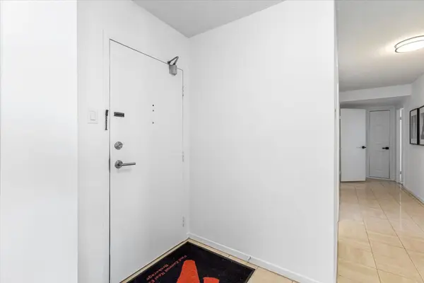 7811 Yonge ST #701, Markham, ON L3T 4S3