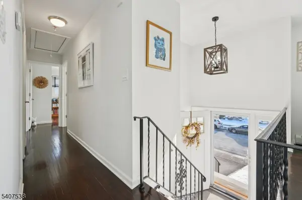 14 Carr Pl, Totowa Boro, NJ 07512