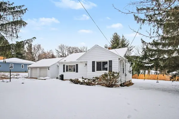 665 4 Mile RD NW, Alpine Twp, MI 49321