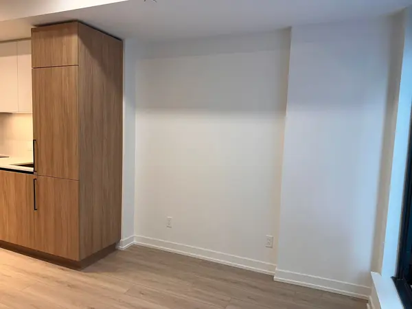 Toronto C08, ON M5A 0Z5,35 Parliament ST #815