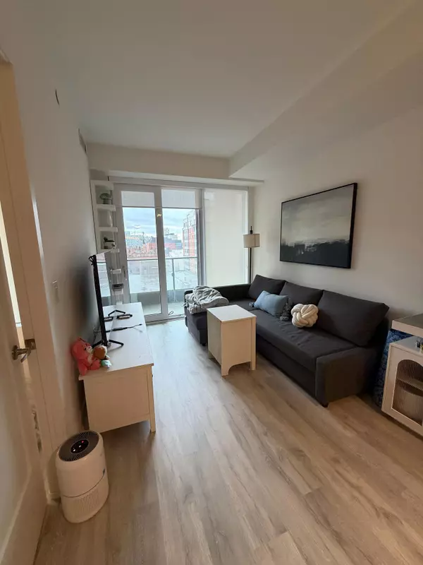 Toronto C08, ON M5A 0X6,70 Princess ST #504