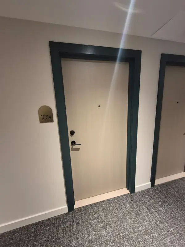 Toronto C01, ON M6R 2B2,181 Sterling RD N #1014