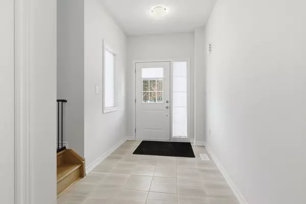 Georgina, ON L0E 1R0,8 Scotia RD