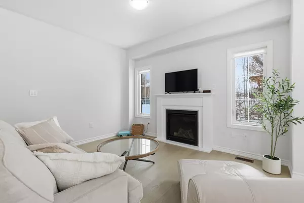 Georgina, ON L0E 1R0,8 Scotia RD