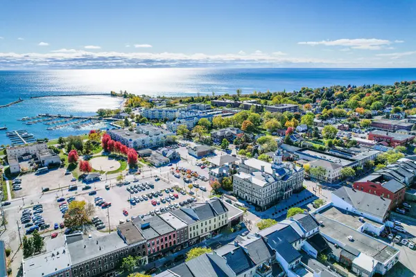 39 King ST W, Cobourg, ON K9A 2M1