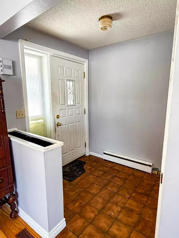 Tweed, ON K0K 3J0,30 Bridge ST E