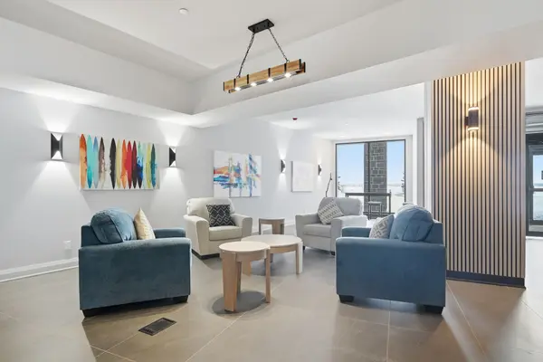 Kawartha Lakes, ON K0M 1N0,99 Louisa ST #206