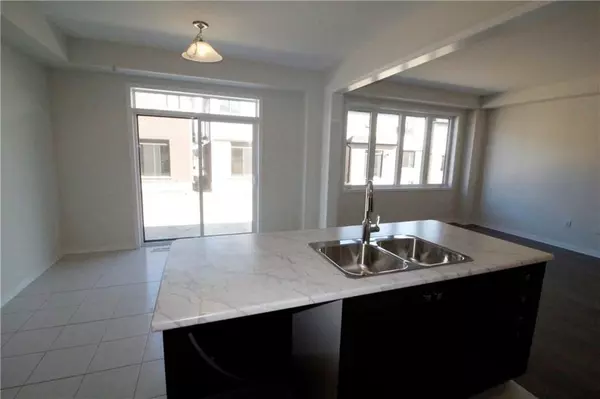 Haldimand, ON N3W 0C7,8 Lise LN