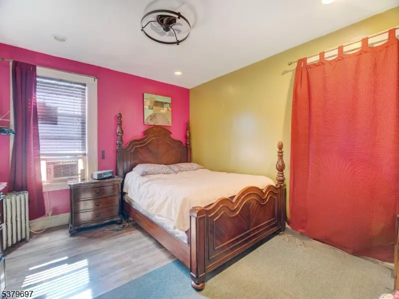 170 Oakland Ter, Newark City, NJ 07106