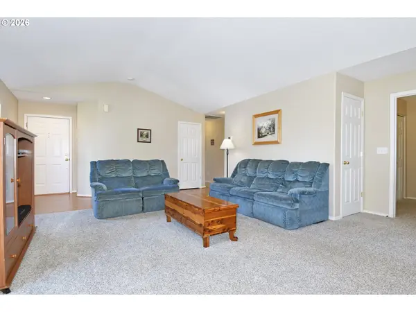 38029 SE MARCELLA CT, Sandy, OR 97055