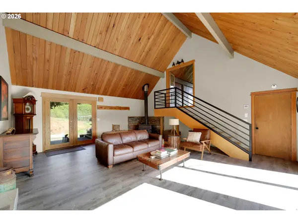 Cottage Grove, OR 97424,34795 ROW RIVER RD