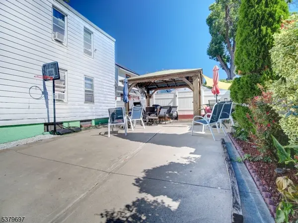 170 Oakland Ter, Newark City, NJ 07106