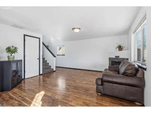 Molalla, OR 97038,319 BERKLEY AVE