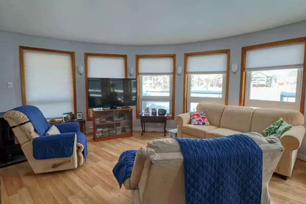 Ramara, ON L0K 1B0,34 Simcoe RD