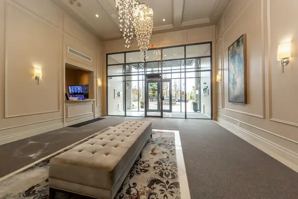 38 Fontenay CT #1402, Toronto W08, ON M9A 5H5