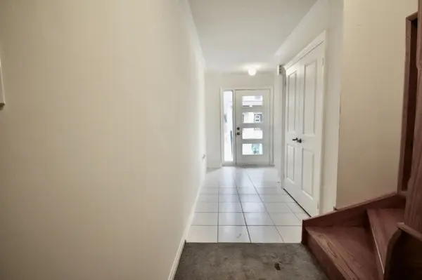 Brampton, ON L6Y 6L2,37 Queenpost DR