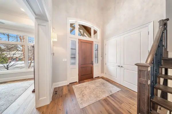 1551 Warland RD, Oakville, ON L6L 1N4