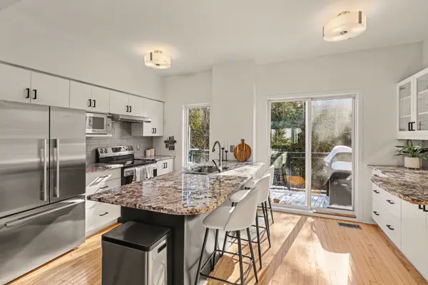 Bells Corners And South To Fallowfield, ON K2H 0A2,126 Songbird Private