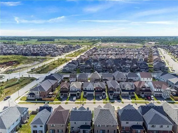 Haldimand, ON N3W 9C1,34 Derby DR N