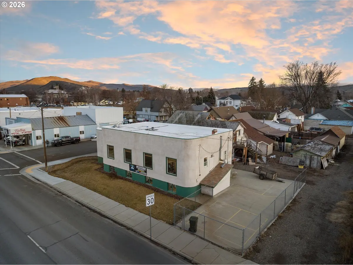 2100 7TH ST, Baker City, OR 97814