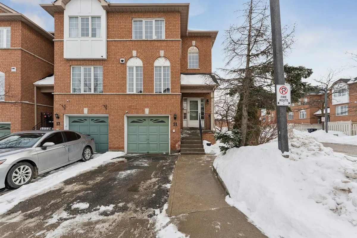 Brampton, ON L6V 4M3,57 Brickyard WAY #51