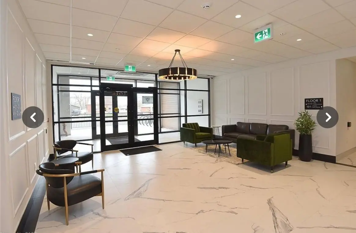 Hamilton, ON L0R 1P0,1936 RYMAL RD E #317