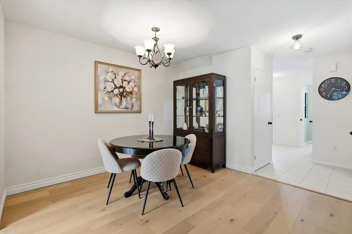 Hamilton, ON L9H 7B7,38 Grindstone WAY