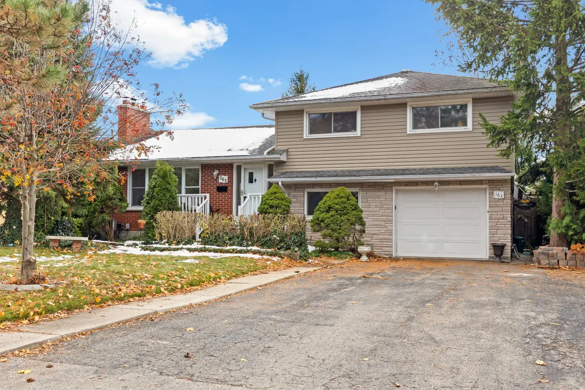 163 Centre ST, London South, ON N6J 1T7