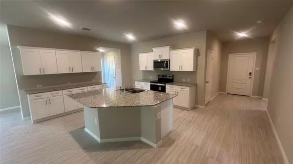 Azle, TX 76020,356 LUBBOCK Drive