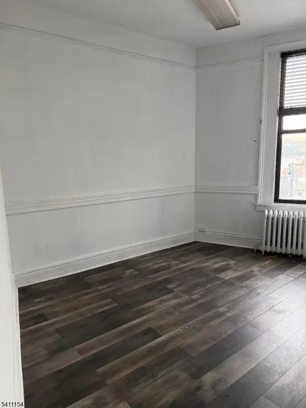 330 Glenwood Ave, Bloomfield Twp., NJ 07003