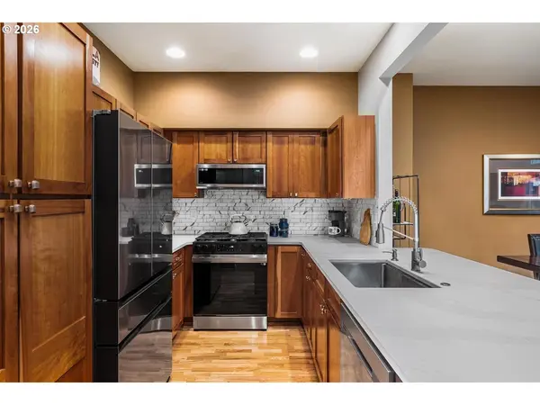 12210 SW MEADER WAY, Beaverton, OR 97008