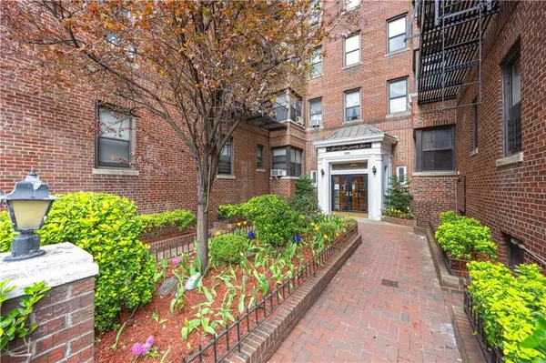 2375 Ocean AVE #3J, Brooklyn, NY 11229
