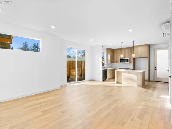 7456 SE Tolman ST, Portland, OR 97206