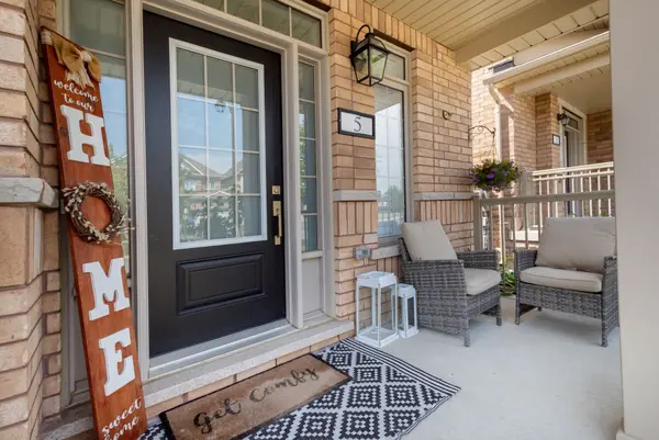 New Tecumseth, ON L0G 1W0,5 Pridham PL