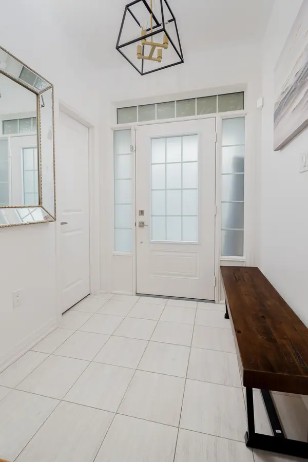 New Tecumseth, ON L0G 1W0,5 Pridham PL