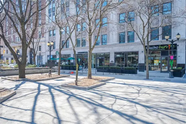 112 King ST E #907, Hamilton, ON L8N 1A8