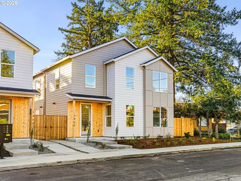 7452 SE Tolman ST, Portland, OR 97213