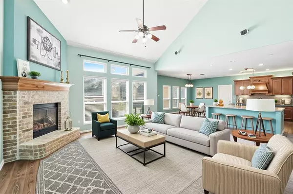 5608 English Oak Drive, Fort Worth, TX 76244