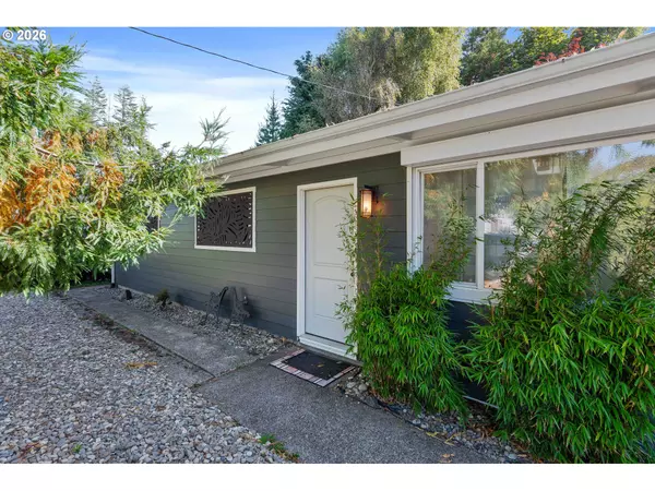 Coos Bay, OR 97420,2730 33RD ST