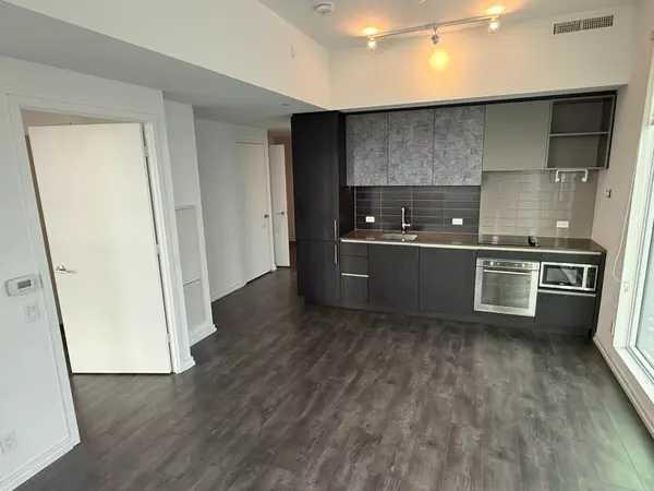 Vaughan, ON L4K 0L1,1000 Portage Pkwy #1705